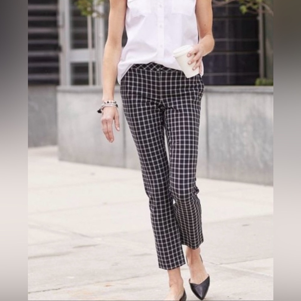 ~NWT J. Jill Premium Bi- Stretch Windowpane Black Plaid Pants